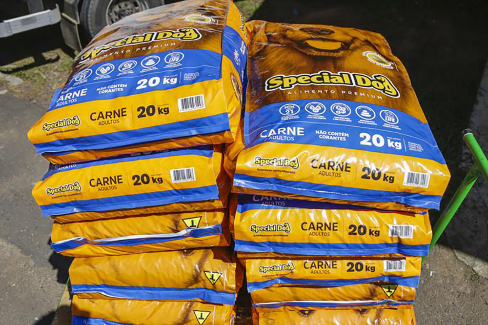 Veja como doar ao Banco de Ração da Prefeitura de Curitiba e ajudar animais resgatados 1 Banco ração