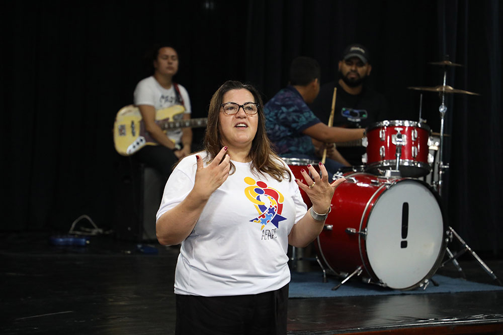 Histórias Que Acolhem reuniu famílias atípicas no Centro Cultural de Pinhais 1 Prefeita de Pinhais, Rosa Maria