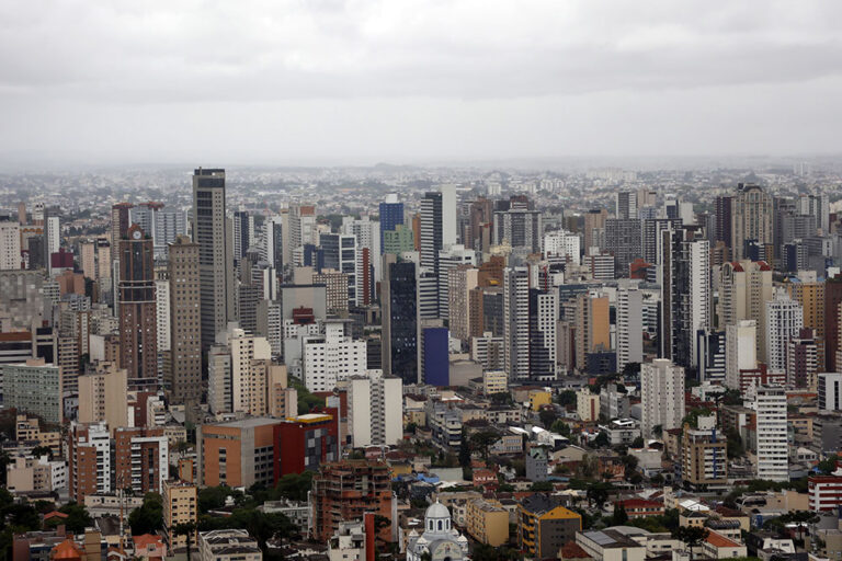 Crescimento da Região Metropolitana de Curitiba