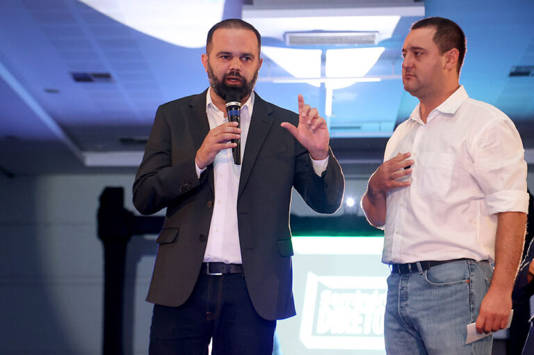 Governador Ratinho Júnior e o secretário estadual da Educação, Roni Miranda