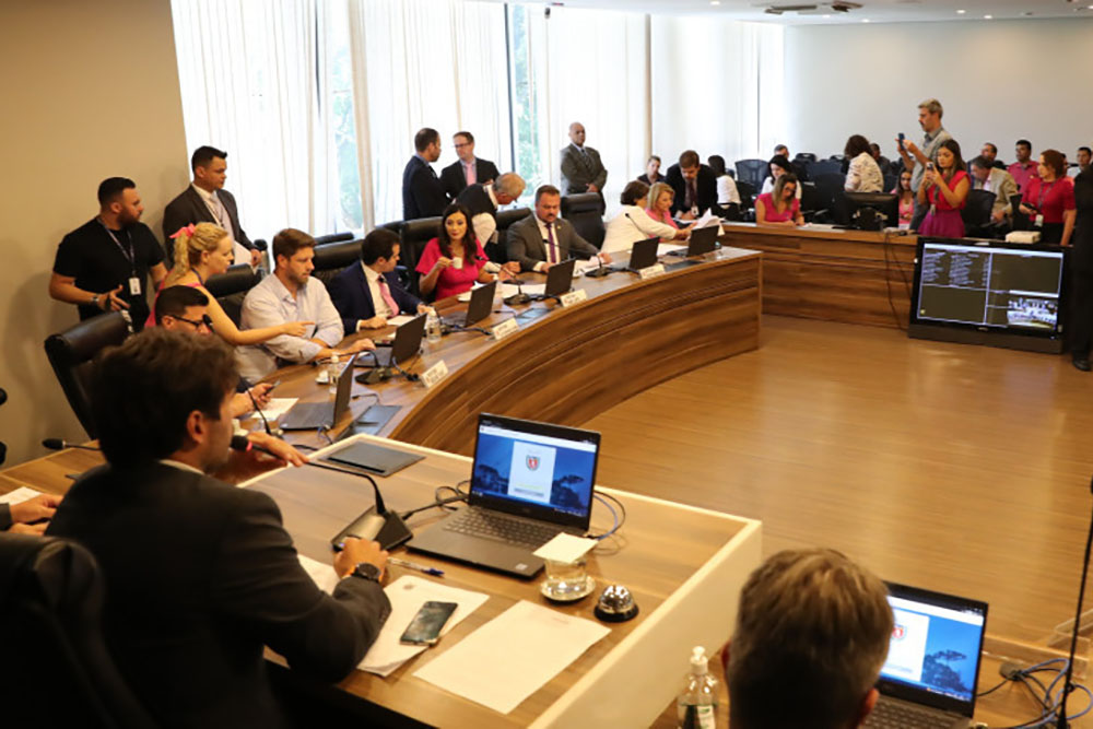 CCJ da Assembleia Legislativa do Paraná analisa projeto que altera Reforma Administrativa do Estado 3 Reforma Administrativa