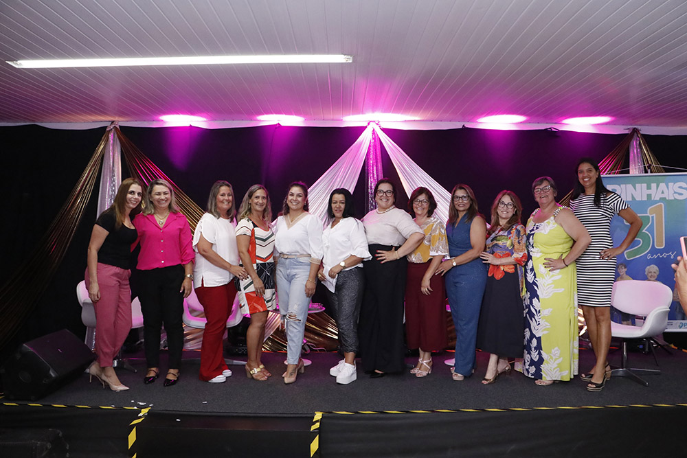 Café com a prefeita marca comemoração de 31 anos e Dia Internacional da Mulher 4 Café com a prefeita