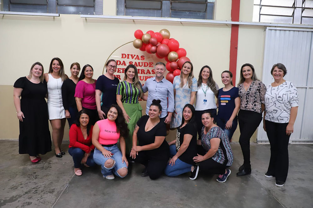 Servidoras da Saúde de Campina Grande do Sul participam de evento em comemoração ao Dia Internacional da Mulher 9 Dia Internacional da Mulher