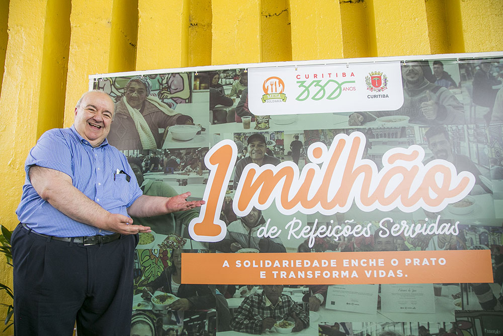 Curitiba celebra a marca de 1 milhão de refeições servidas pelo Mesa Solidária 5 Mesa Solidária