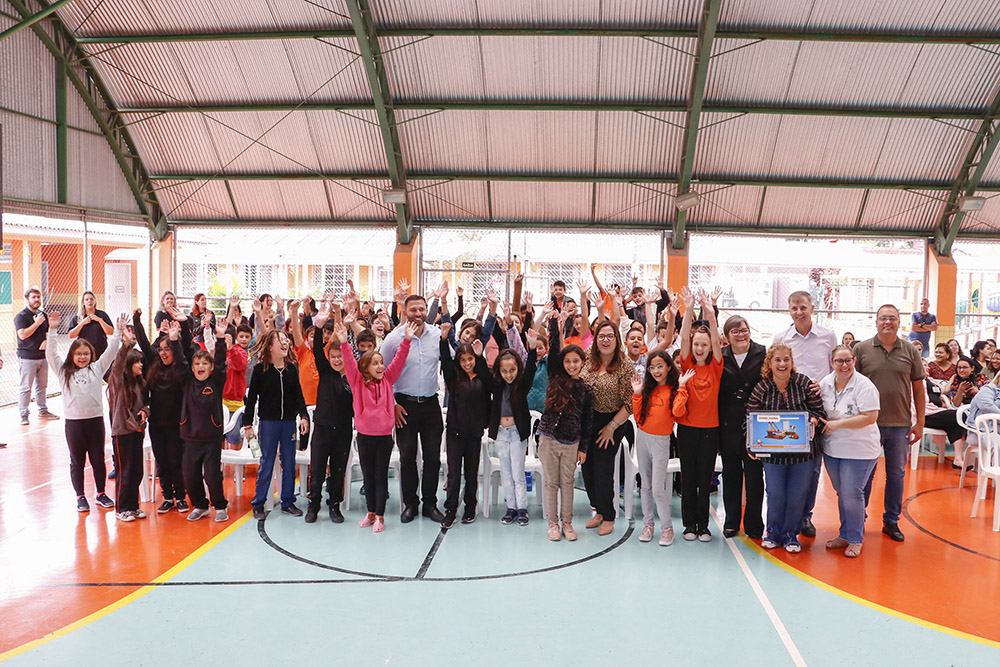 Prefeitura de Pinhais lança programa de robótica para toda a rede municipal de ensino 9 programa de robótica