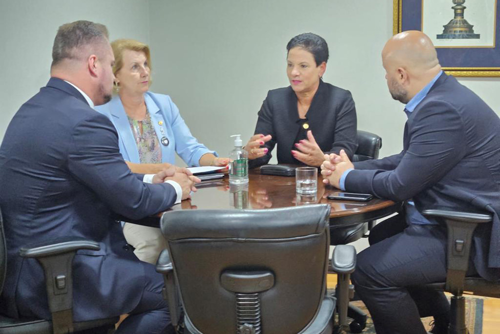 Municipalização da Rodovia João Leopoldo Jacomel, em Pinhais, passa na Comissão de Assuntos Metropolitanos 8 Marli Paulino