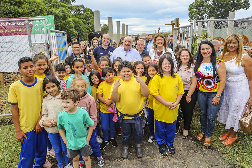 Sete escolas de Curitiba vão ganhar quadras cobertas com investimento de R$ 5,4 milhões 2 quadras cobertas