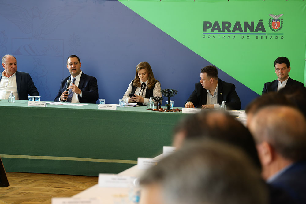 Ratinho Júnior reforça pedido de gestão guiada pela eficiência em reunião com secretariado 3 Reunião com secretários