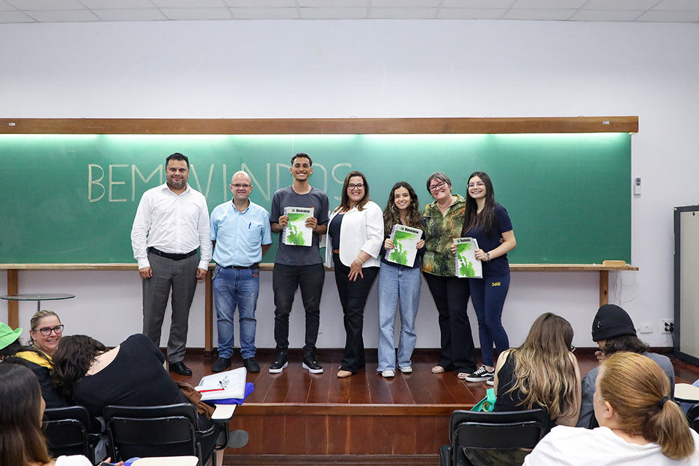 Alunos do cursinho pré-vestibular Mais Pinhais iniciam ano letivo 9 pré-vestibular Mais Pinhais