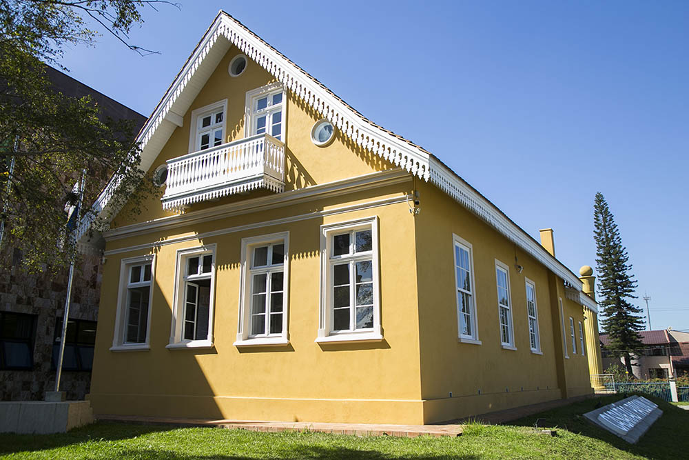 Restaurado, casarão de 1910 em Curitiba vira museu histórico da família Parolin 4 família Parolin