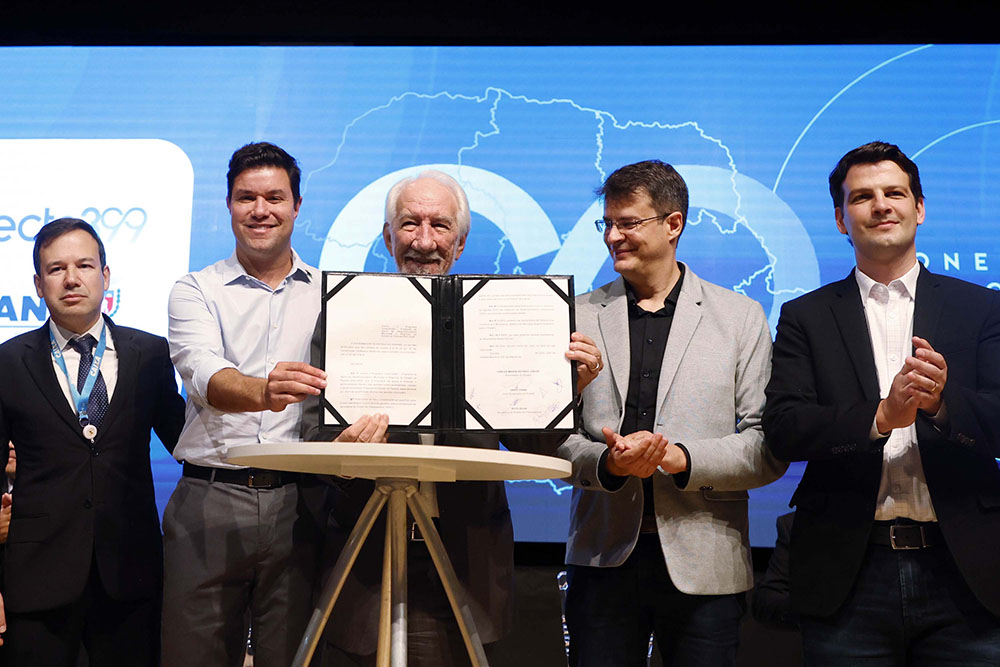 Governo do Estado lança o Conecta399 para acelerar projetos dos municípios paranaenses 4 Conecta399