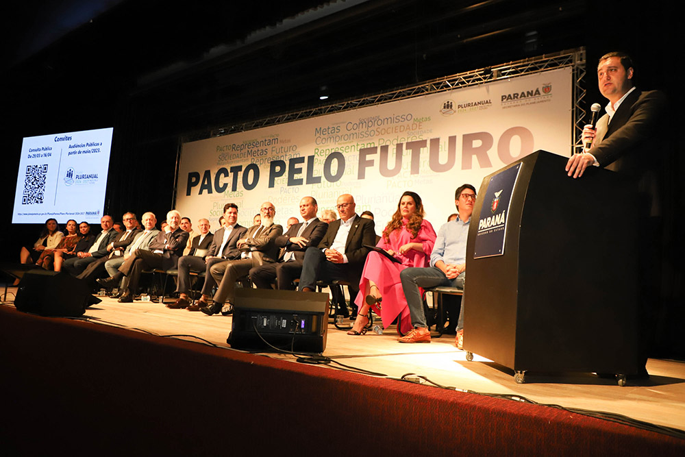 Paranaenses podem contribuir com planejamento do Estado do Paraná para os próximos quatro anos 3 planejamento do Estado