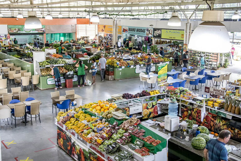 Mercado Regional Cajuru completa 11 anos