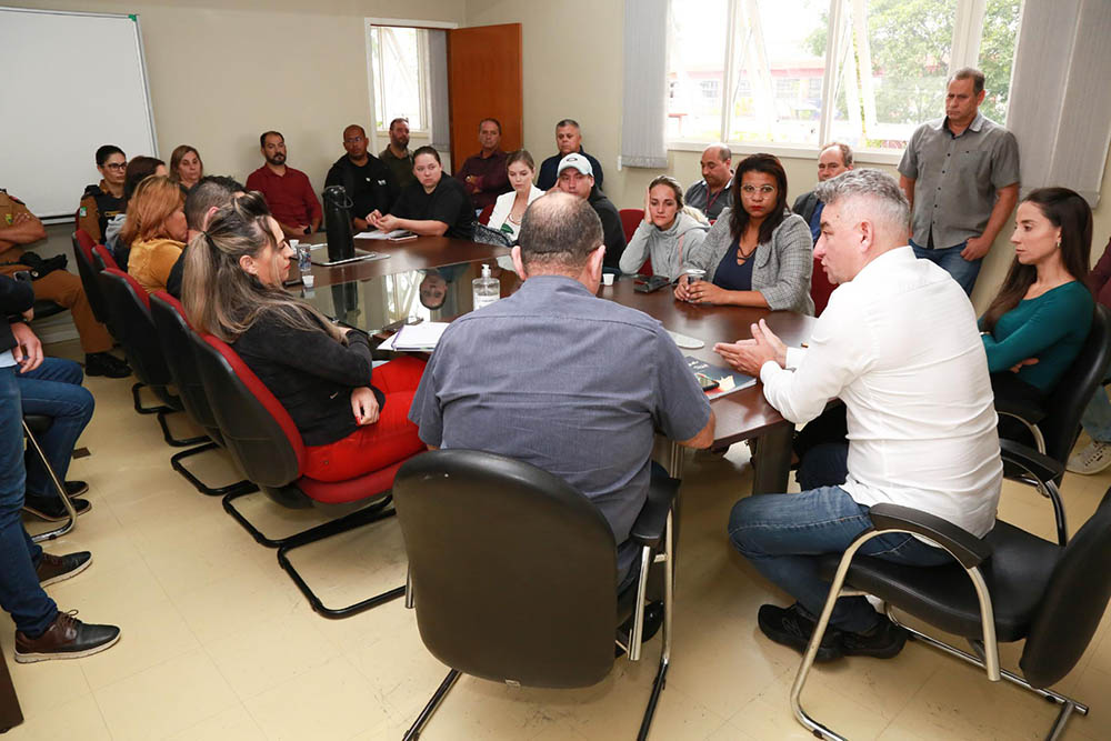 Ações integradas visam o reforço da segurança nas escolas e Cmeis do município de Piraquara 1 segurança nas escolas e Cmeis