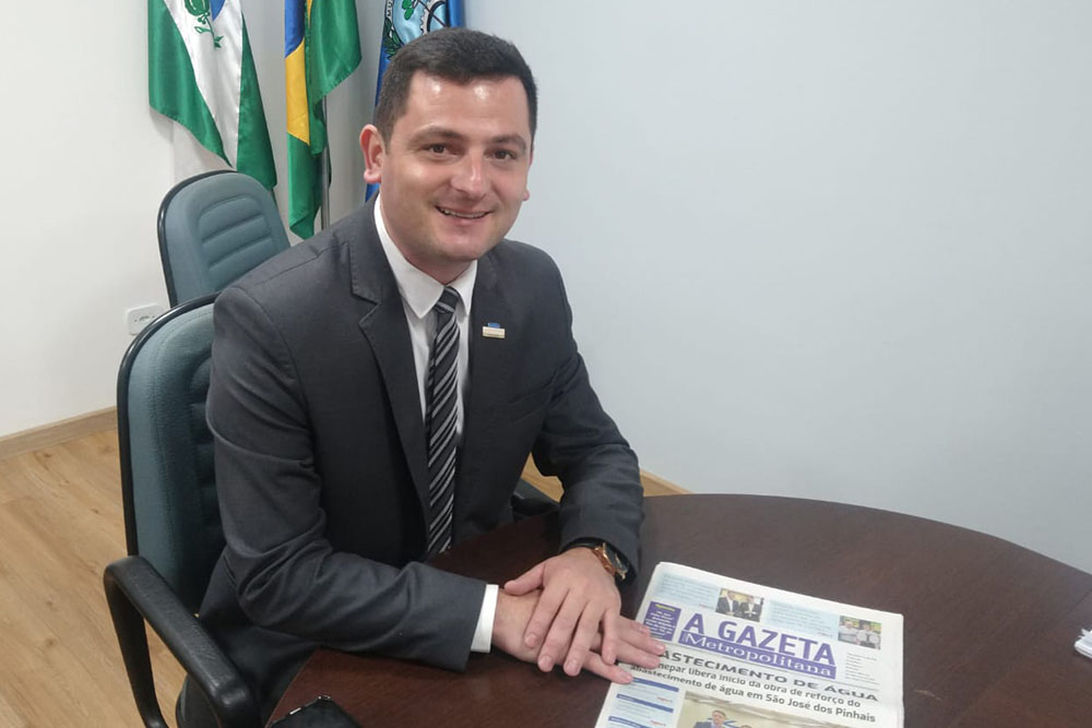 Presidente da Câmara de São José dos Pinhais concede entrevista ao jornal A Gazeta Região Metropolitana 6 Allax Siqueira, presidente da Câmara de São José dos Pinhais