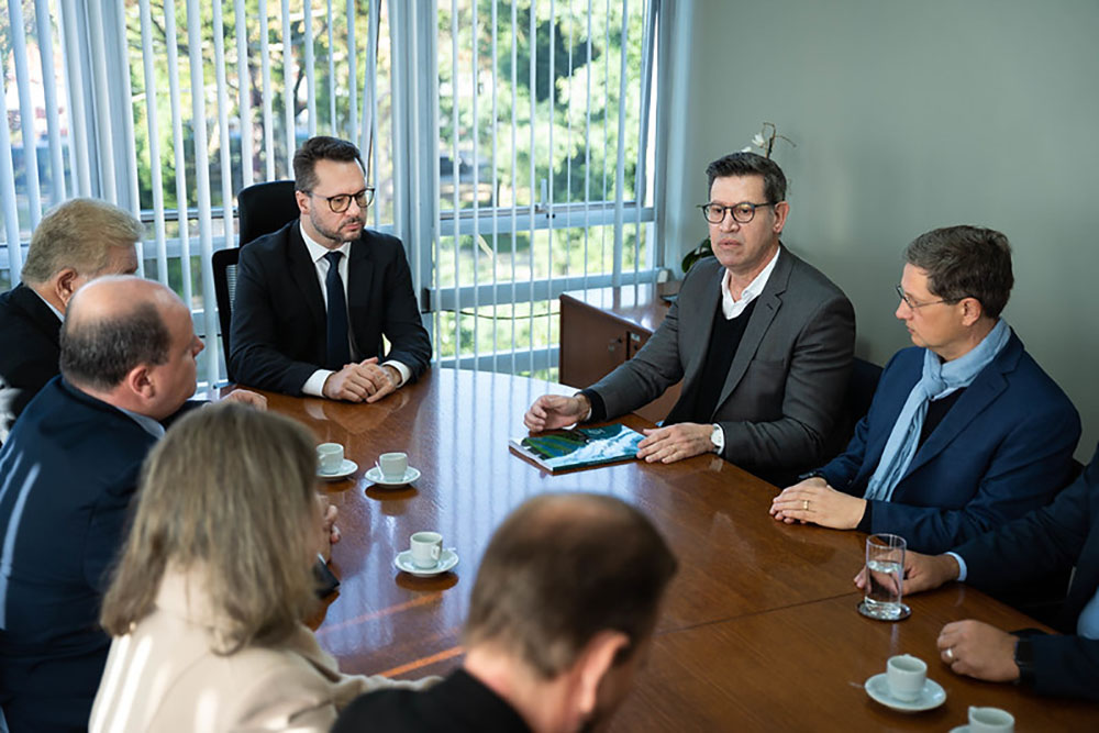 Prefeitura entrega LDO 2024 para a Câmara de Curitiba 2 LDO 2024