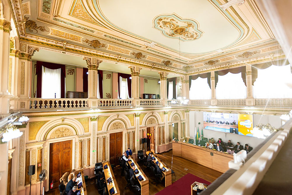 Câmara de Curitiba sugere novas ações para segurança em escolas e Cmeis 2 segurança em escolas