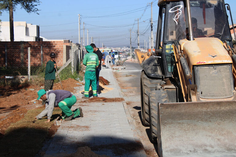 Limpeza de ruas e roçadas