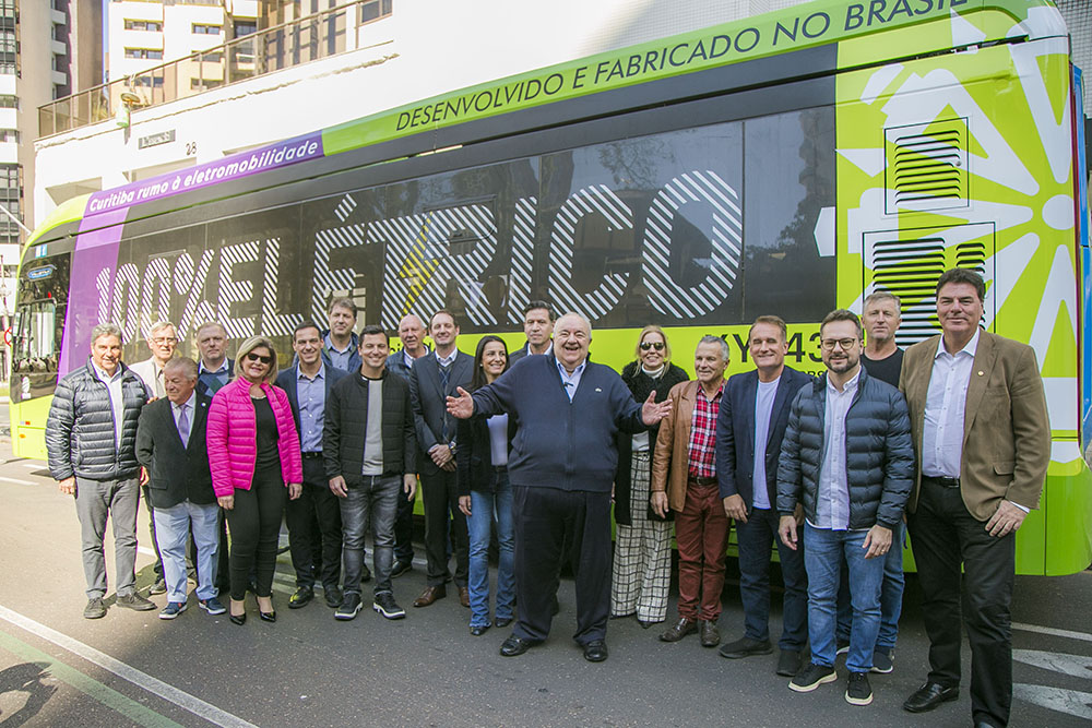 Prefeitura de Curitiba começa testes com ônibus elétrico da montadora Eletra 2 ônibus elétrico