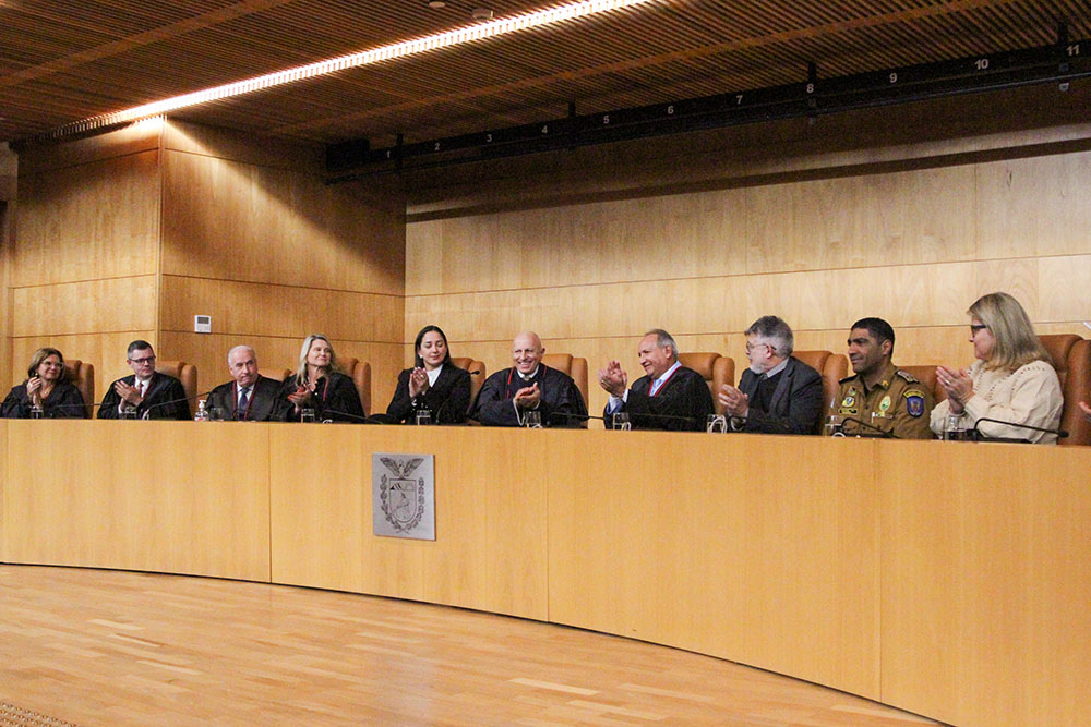 Procurador de Justiça João Henrique Vilela da Silveira é o novo ouvidor-geral do Ministério Público do Paraná 8 João Henrique Vilela da Silveira