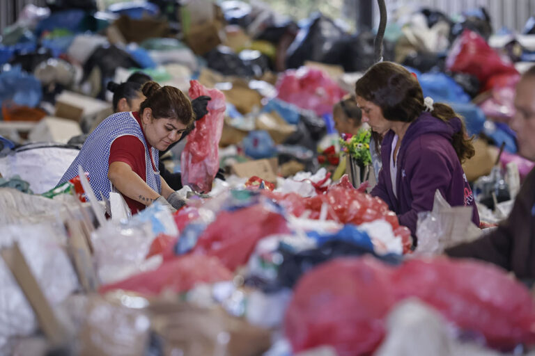 gestão de resíduos recicláveis