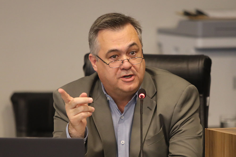 Secretaria de Saúde presta contas do primeiro quadrimestre de 2023 à Alep 4 Beto Preto