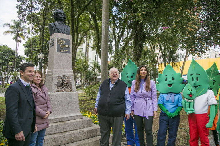 Praça Carlos Gomes