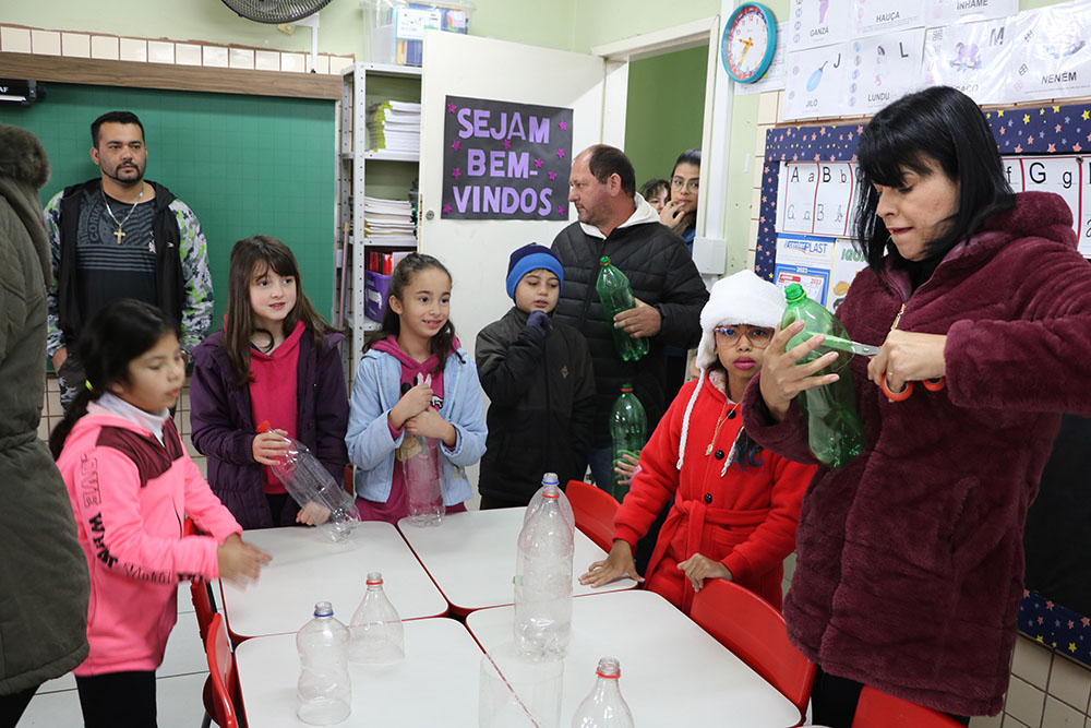 Bairro Atuba, em Pinhais, recebe o 5º Mutirão do Meio Ambiente 1 Mutirão do Meio Ambiente