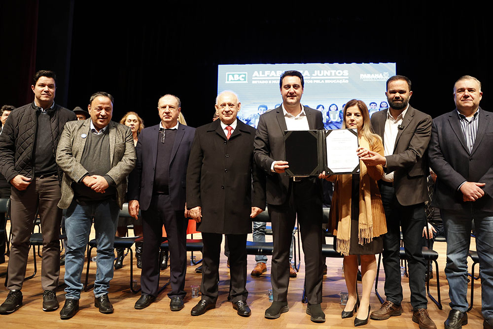 Com foco na alfabetização, Governo amplia programas de apoio às redes municipais 6 foco na alfabetização