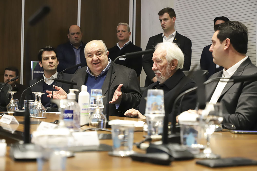 Greca sugere uso de tecnologia, treinamento e protocolo de defesa para conter ataques em escolas 5 ataques em escolas