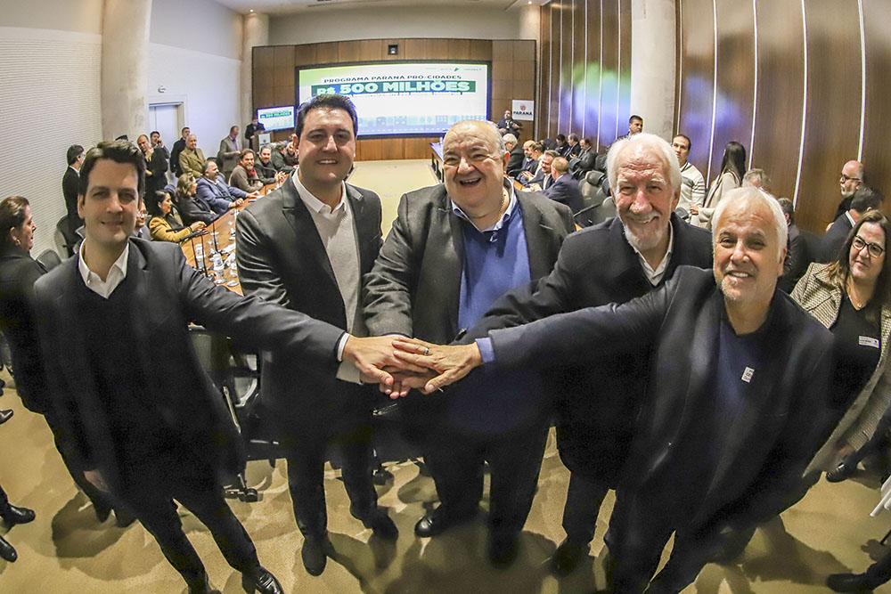 Governo do Estado e prefeituras celebram recursos de R$ 500 milhões às 27 cidades mais populosas 1 prefeituras celebram recursos