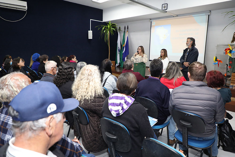 Conferência Municipal de Assistência Social de Pinhais reuniu usuários, trabalhadores e gestores 7 Conferência Municipal de Assistência Social