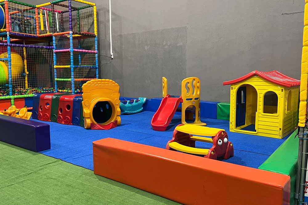 Espaço com mais de 400 m² é atração de férias para criançada no Alto da XV Mall 7 férias para criançada
