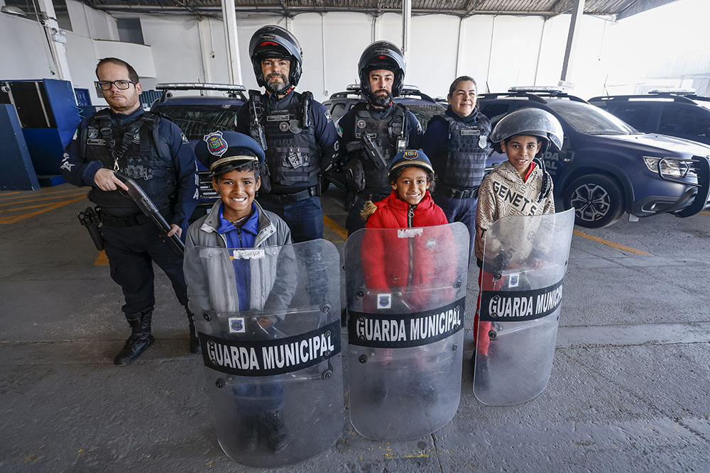 Guarda Municipal de Araucária faz palestras em escolas e agenda visitas guiadas em sua sede 1 Guarda Municipal de Araucária