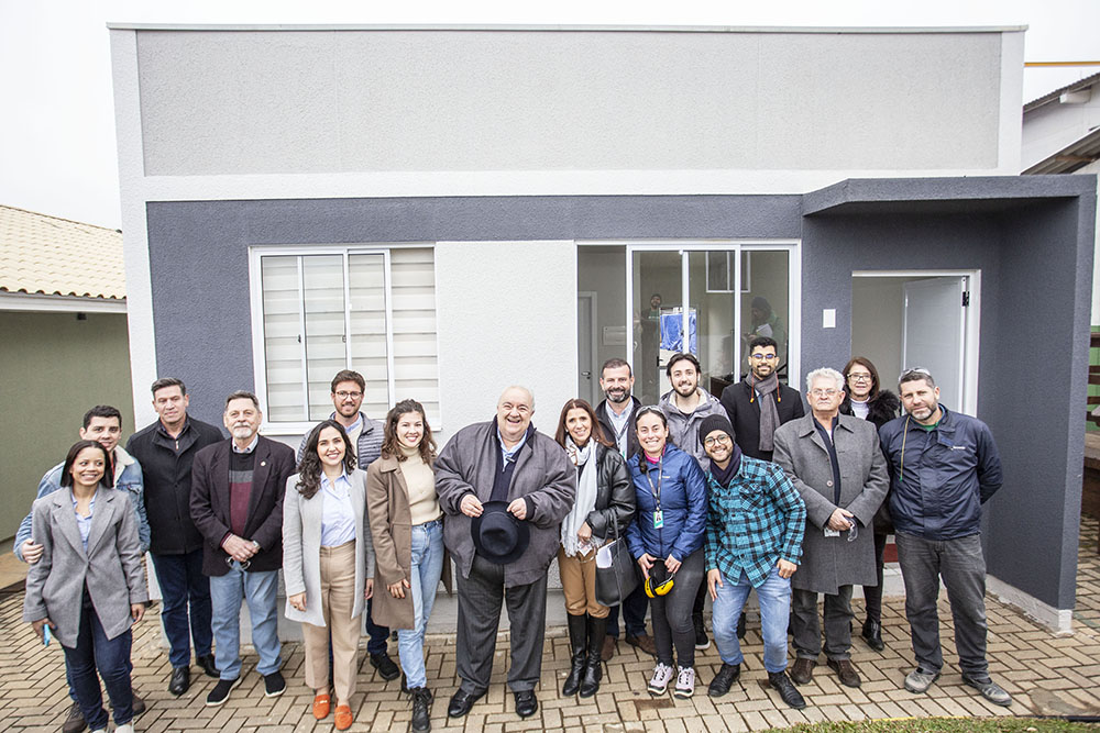 Em Araucária, Rafael Greca conhece “fábrica de casas” pioneira no Brasil 2 fábrica de casas
