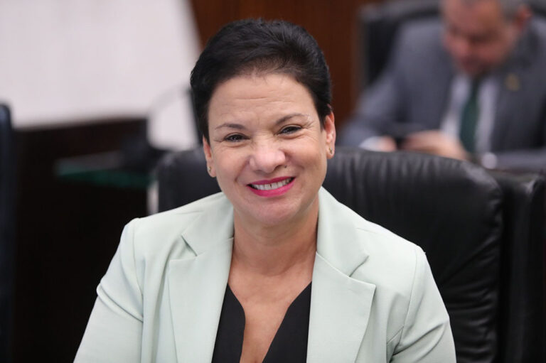 deputada Marli Paulino