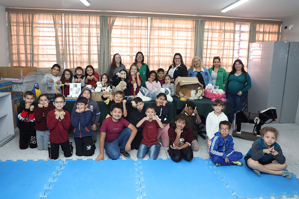 Projeto Veterinário Mirim de Pinhais: mola propulsora da Educação Ambiental 4 Projeto Veterinário Mirim