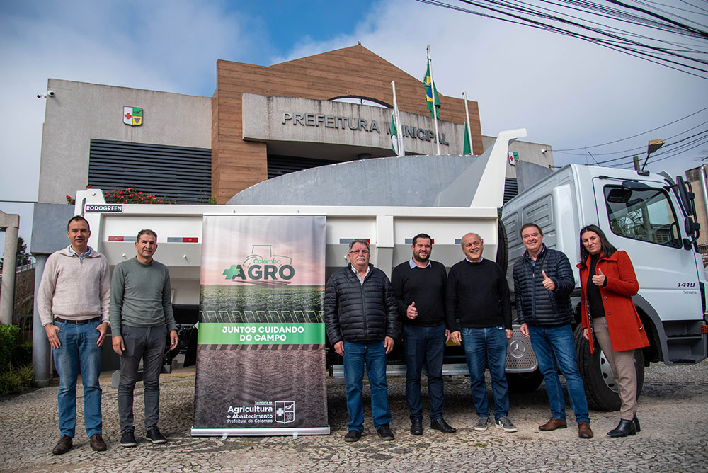 Agricultura recebe novo caminhão para atender o Programa Colombo Mais Agro 4 Colombo Mais Agro