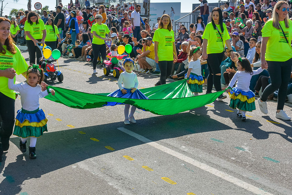 Pinhais promove o Desfile da Independência no sábado, dia 2 1 Desfile da Independência
