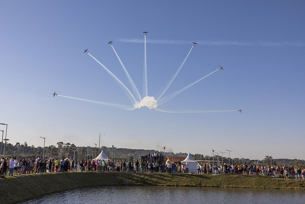 Esquadrilha da Fumaça encanta cidade de Pinhais mais uma vez! 6 Esquadrilha da Fumaça