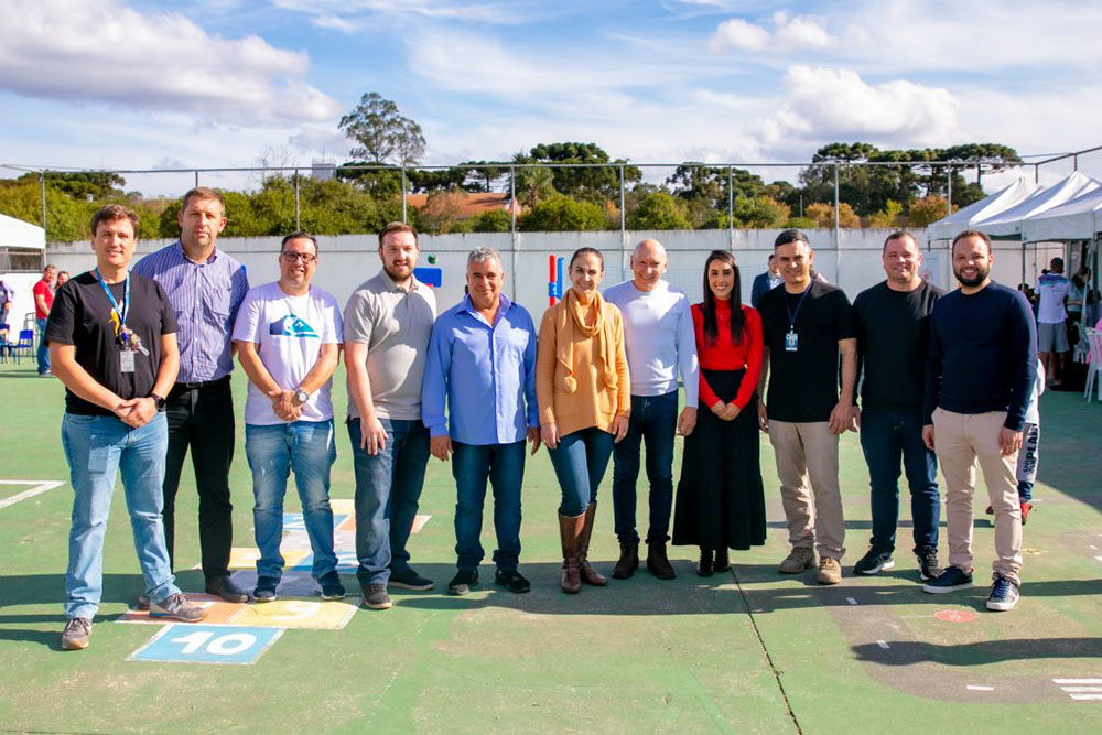 Em São José dos Pinhais, mais de 500 pessoas passaram pela Prefeitura em Ação realizada no Iná 4 Prefeitura em Ação