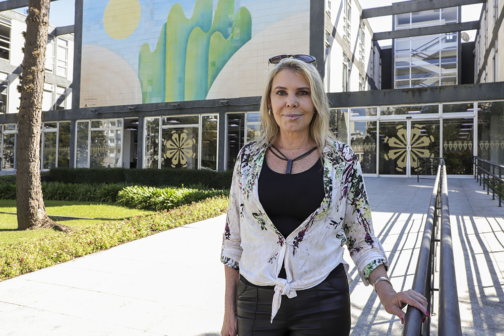 Professora do Telegramática celebra a carreira na Prefeitura de Curitiba 1 Rosana Wippel