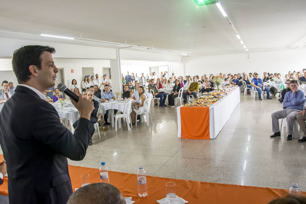 Eduardo Pimentel participa da inauguração de nova sede de escola parceira da Prefeitura de Curitiba 1 escola parceira