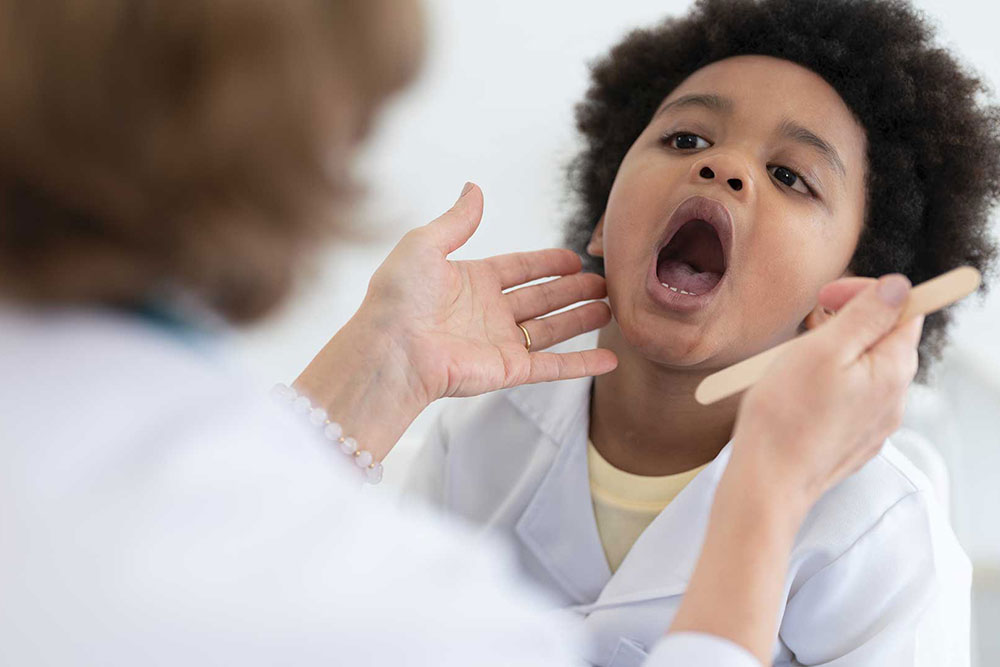 Dor de garganta: em crianças, é preciso redobrar a atenção! 5 Dor de garganta