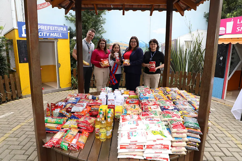 Assistência Social de Pinhais recebe mais de 2 toneladas de alimentos 3 Assistência Social de Pinhais