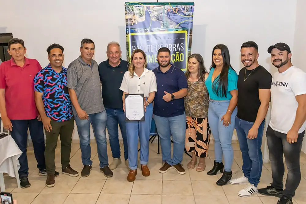 Prefeita de Rio Branco do Sul, Karime Fayad, anuncia mais de R$ 3 milhões em pavimentação 4 Karime Fayad