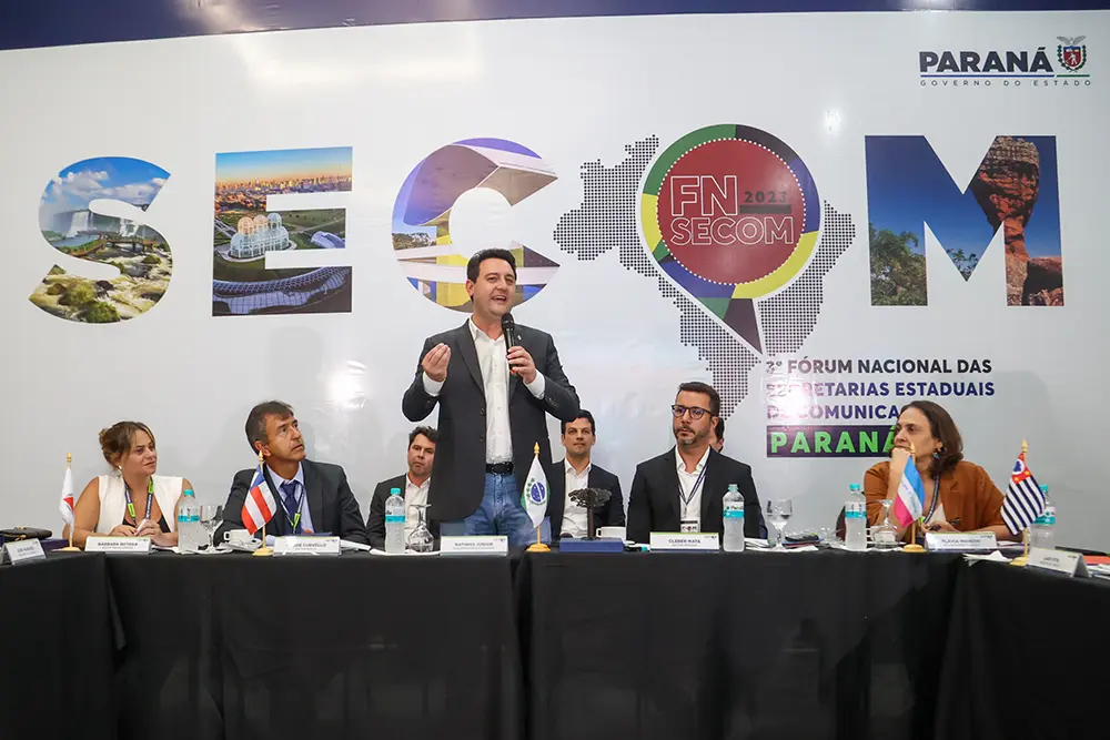 Governador Ratinho Junior defende papel do jornalismo e valorização dos veículos locais 1 papel do jornalismo