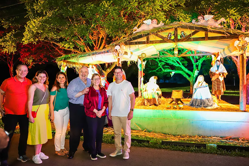 Prefeito Rafael Greca acompanha drive-thru do Parque Náutico com público de Curitiba e RMC 1 Parque Náutico