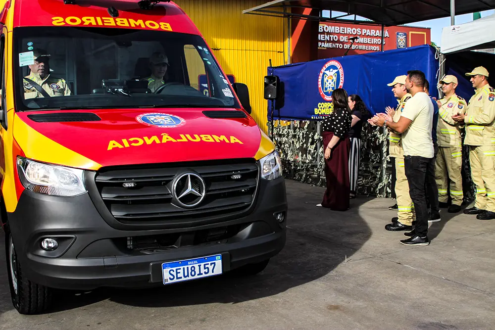 Corpo de Bombeiros de Pinhais recebe nova ambulância do Governo 9 nova ambulância