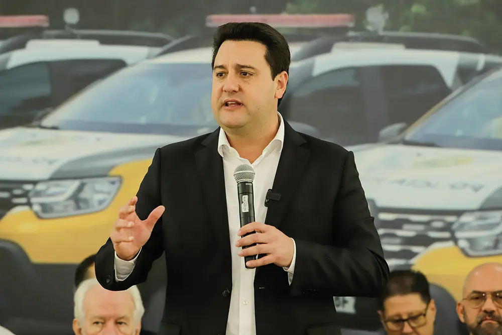 Ratinho Junior entrega 142 novas viaturas para a Polícia Militar e caminhões para Defesa Civil 3 novas viaturas